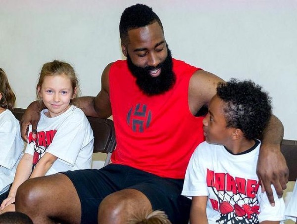 夏天悄悄的过去,球星们都干了什么?解密NBA球星暑假生活!