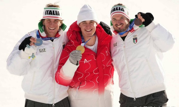 米兰冬奥三金王诞生！瑞士前木匠成滑雪传奇，北欧两项赵嘉文创历史佳绩