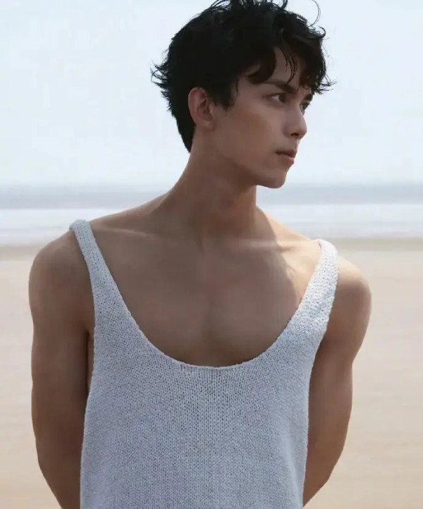 吴磊白宇等多位明星曾患气胸 医生：多发于瘦高男性