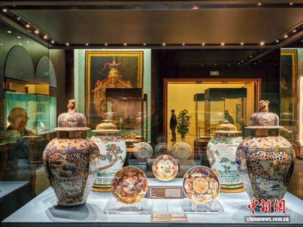 （新春见闻）天津：民众参观意大利萨沃伊王朝珍宝 近距离感受欧洲宫廷风华