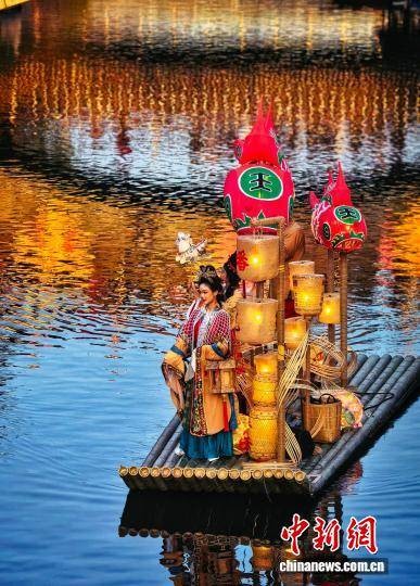 灯影水乡年味浓 上海蟠龙天地打造别样江南烟火气