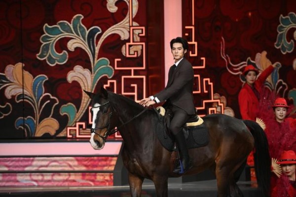 2026辽宁卫视春晚，小品质量整体堪忧，节目混演分辨不易