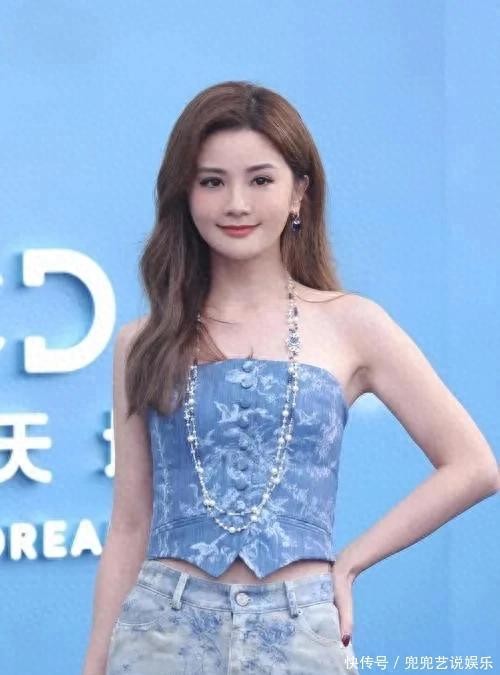 炸锅！阿Sa官宣新恋情，男友身份曝光：不是豪门，却甜到全网羡慕