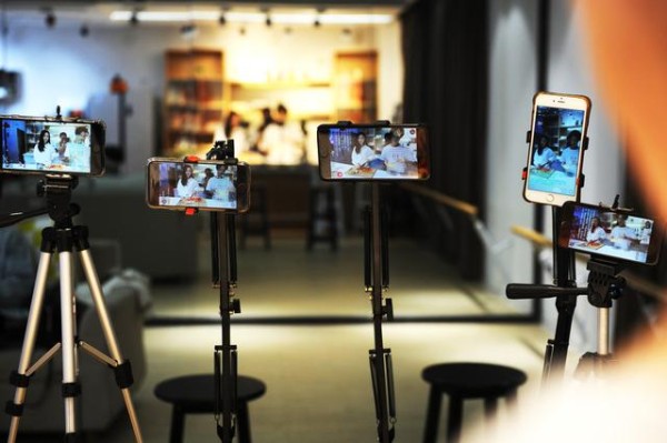 “网红带货”是塑造品牌的捷径之路