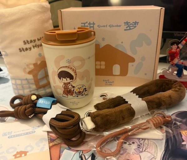 周深五天内连发三首“好运”神曲，网友：劳模式送祝福！