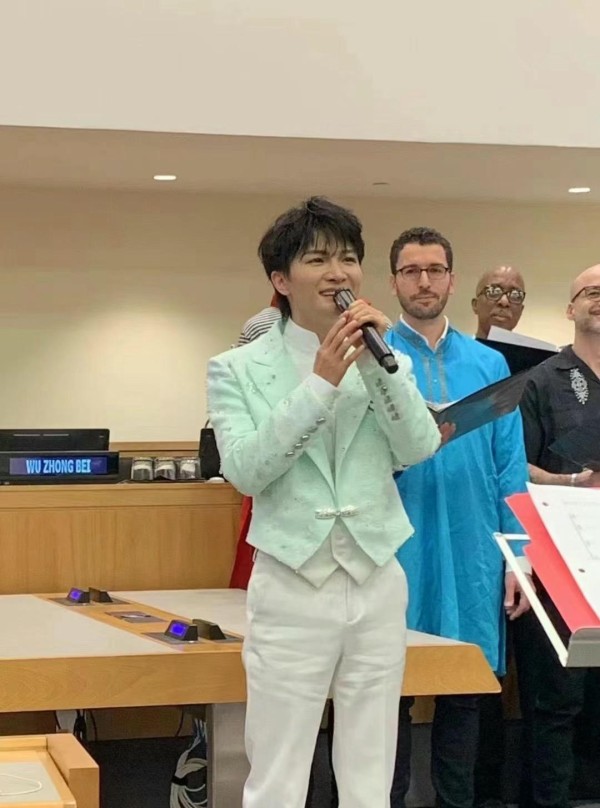 周深凭啥成“隐形主演”？OST一响，票房狂飙的真相藏不住了