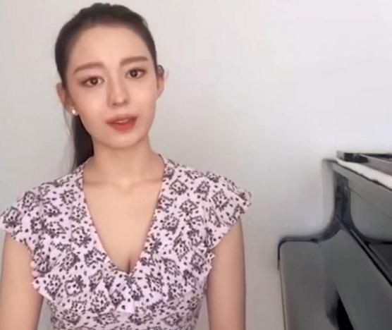 郎朗混血娇妻吉娜沦为网红?频繁直播带货吃相难看