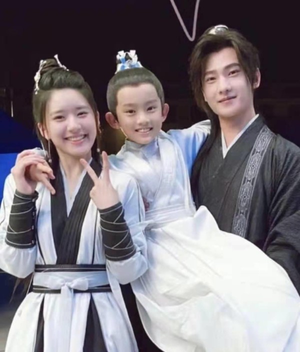 杨洋赵露思同框瞬间，粉丝瞬间融化