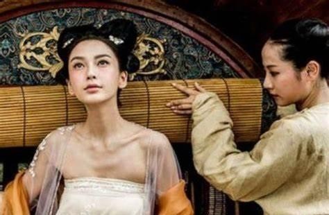 神女变“油腻美人”？她背后隐藏的惊人秘密你想不到！