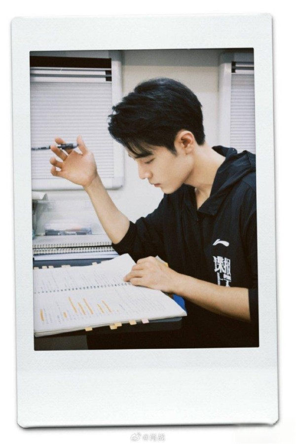 肖战转型真相曝光？《得闲谨制》背后竟藏着演员撕裂式成长！