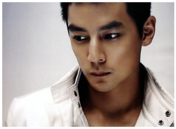 娱乐圈没有负面新闻的5大男星，没想到最后一位是他