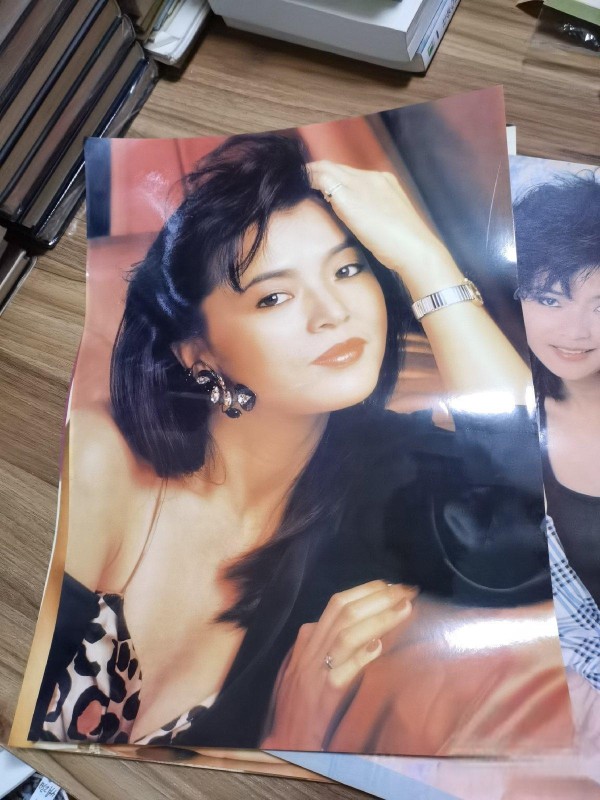 从楚雨荨到美国街头，偶像人设崩塌背后：我们为何拒绝接受不完美？