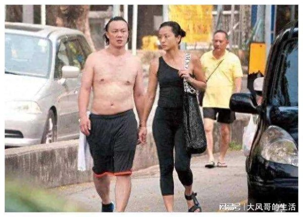 看了香港明星生活现状，再看内地明星，文化、市场差异有多大