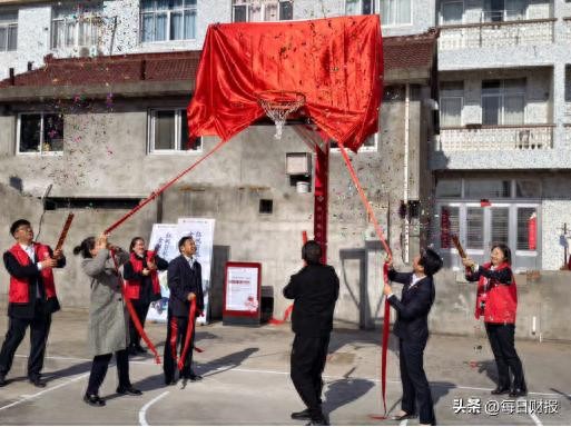 党建红引领金融春雨   篮球火助燃“浙BA”热潮