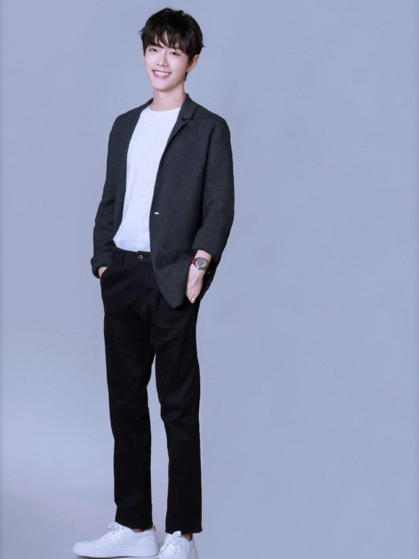 肖战粉丝公益有多强？短时间内超额完成捐款指标，还呼吁量力而行