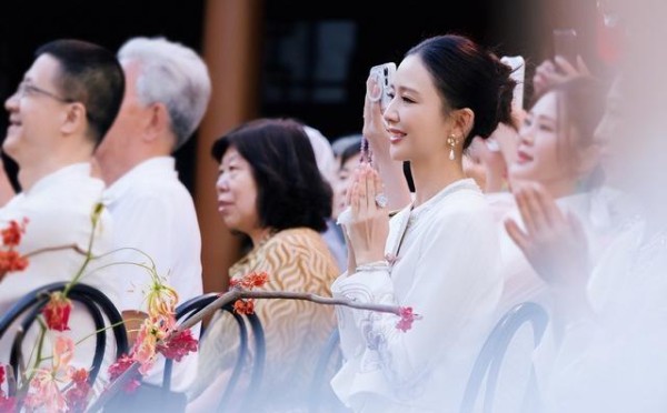 娱乐圈的真闺蜜佟丽娅董璇