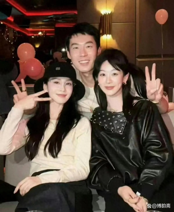 刘诗诗杨紫生日会同框破冰，经纪同门暗藏往事谜团.网友热议姐妹真实交情