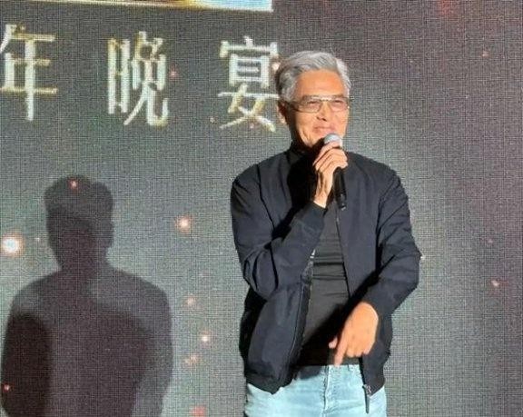 周年晚宴设席101桌，刘德华周润发洪金宝曾志伟等亮相，星光熠熠