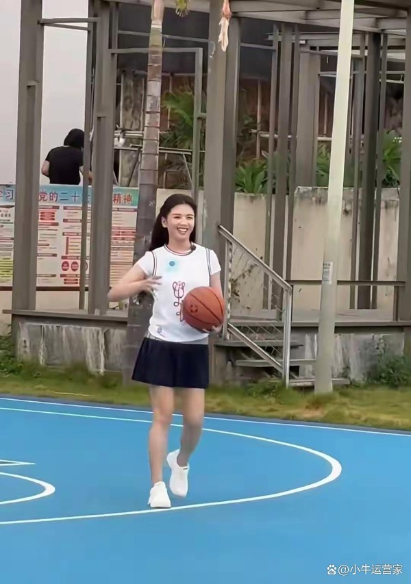 47岁刘涛打篮球被偶遇！生图状态曝光，真实得让网友直呼意外