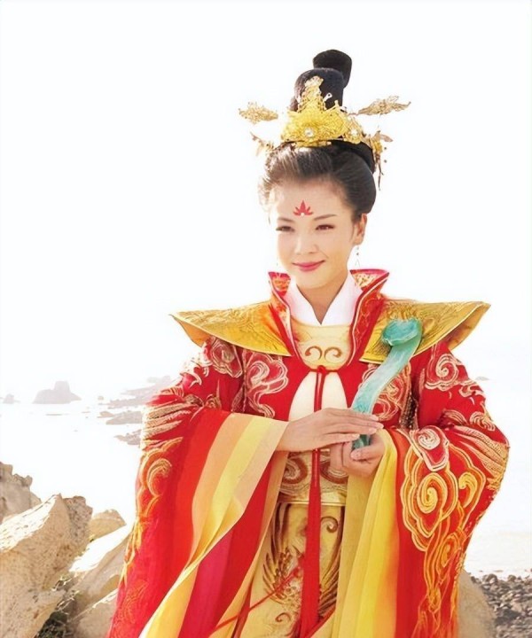 刘涛回应妈祖屏保：这才是明星该有的文化态度！