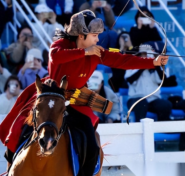 肖战无缘前四，王一博力压群雄拿下第三，全球观众最爱演员榜首实至名归，这结果你怎么看？