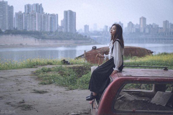 梦见和男明星亲嘴是什么预兆