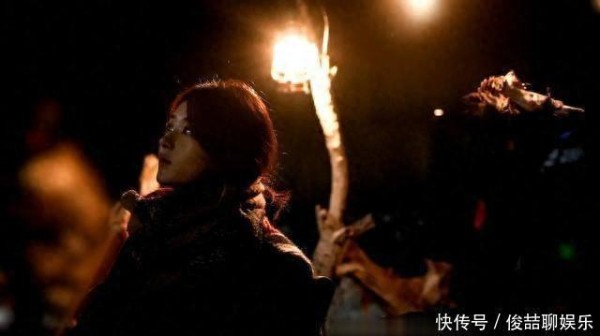 林更新现身赵丽颖电影首映礼，行影不璃来了！谁又嗑到了？