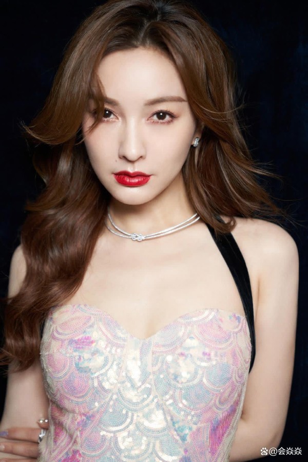 为什么吴昕能戒掉朋友圈？她的“社交断食”给焦虑的现代人上了一课