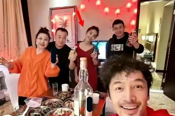 演员胡歌：这辈子做得最正确的决定，就是娶了自己的经纪人当老婆