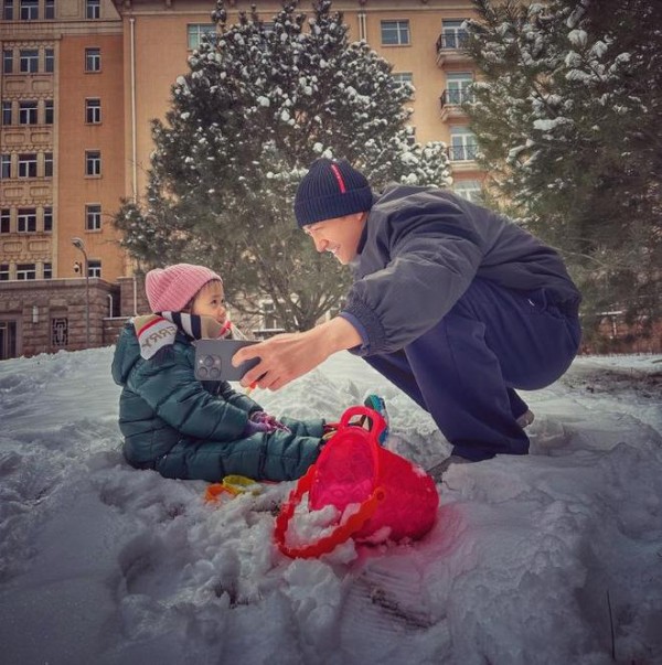 王阳妻子竟是《十八岁天空》中的她!低调恩爱11年,女儿3岁