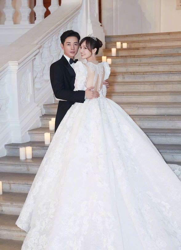 明星热度Top50：罗云熙排27，朱一龙18，第一才19岁！