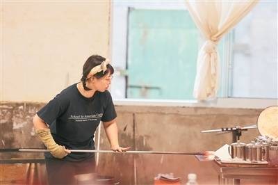 探索传统材料的无限可能（侨界关注）