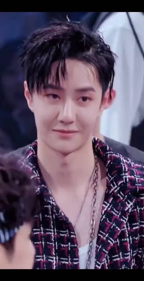 来看王队长的舞台,就这个爽歪歪啊