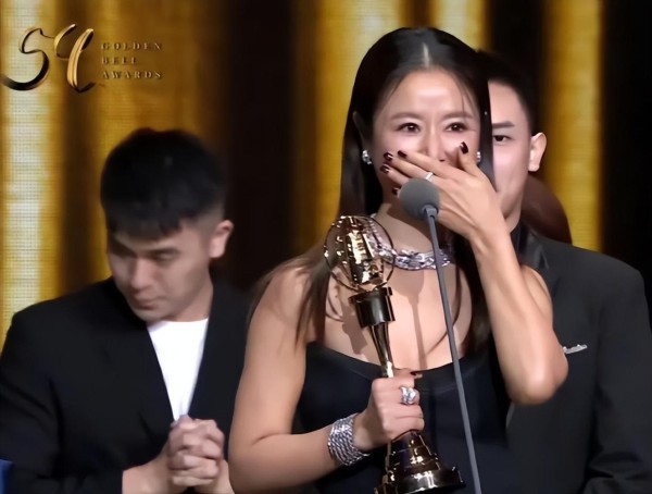 林心如金钟奖大获全胜,有生之年狂揽六项大奖,成功转型制作人