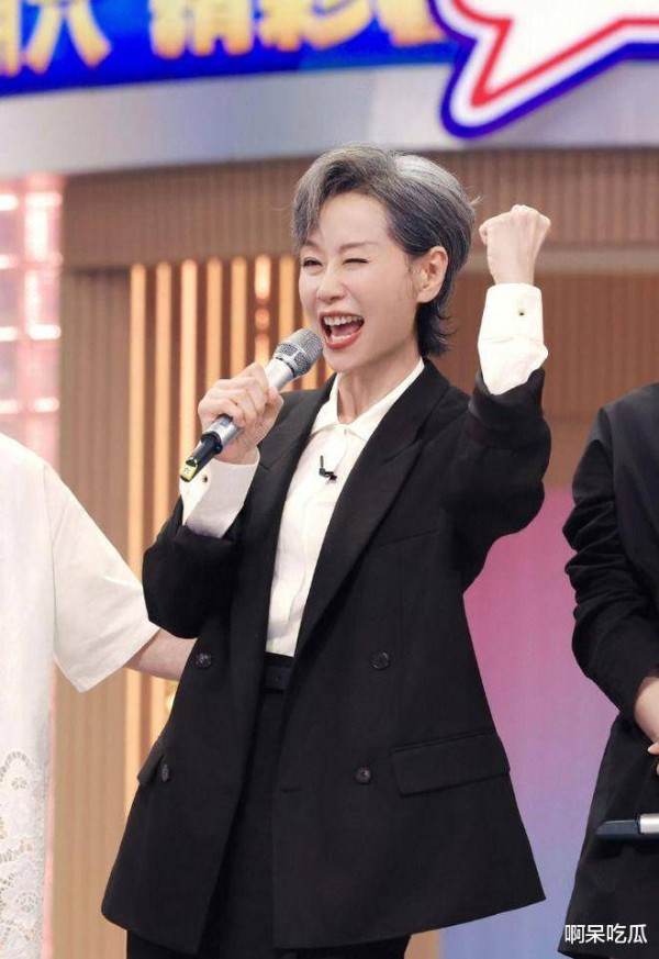 浪姐《你好星期六》首登场，舞台光环不再，谁的情商遭遇滑铁卢？