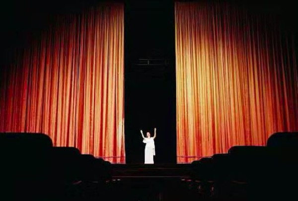 “流量”明星真能让用户买账吗？品牌找代言人如何有的放矢？