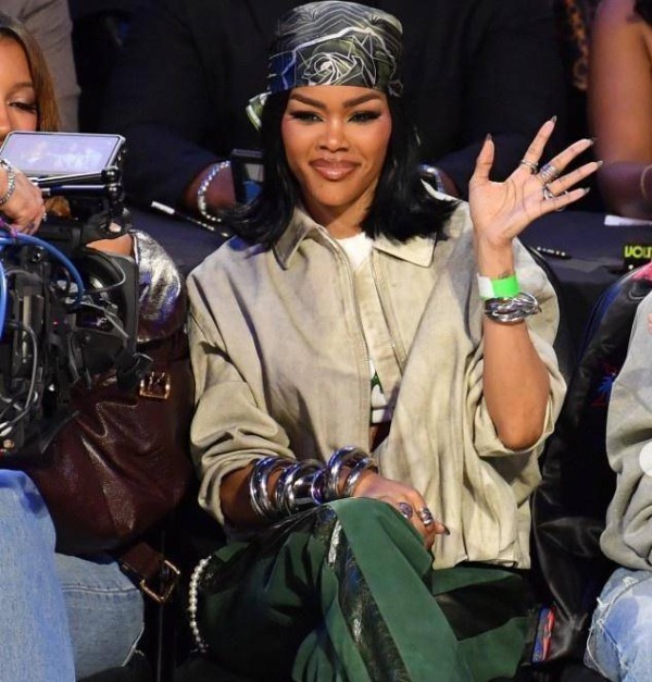 香波特前妻分走2500万家产后现身全明星，4套豪宅+豪车曝光引热议