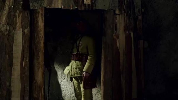 彭德怀元帅：美军防御作战，彭总立马请来陈赓，准备坑道战！