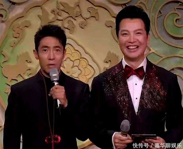 春晚最狠的对比：女明星砸钱保养，男明星甩把汗就赢麻了