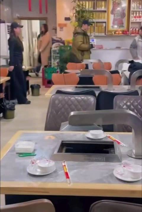 网友丹东偶遇黄景瑜,这种事发朋友圈就行了