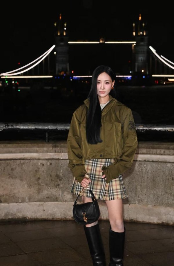 小S女儿lily回应首次参加大秀 星二代的时尚之路