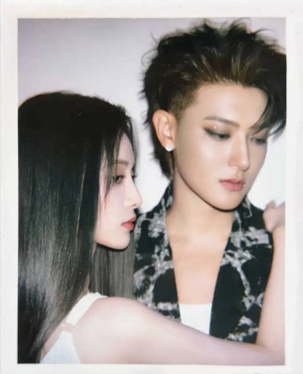 明星双人撕拉片：甜酷加倍，美力全开-1