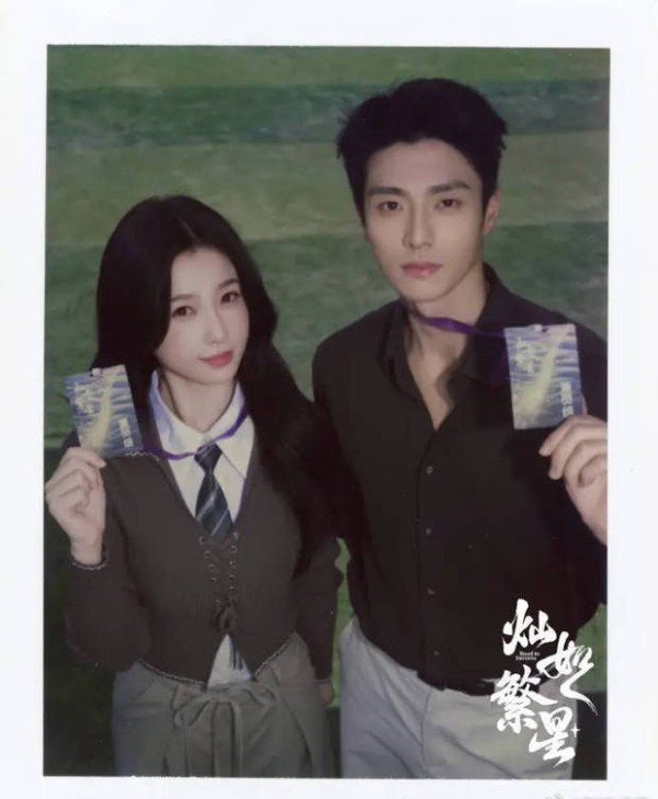 明星双人撕拉片：甜酷加倍，美力全开-4