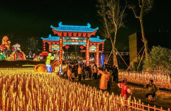 接住“年味”更要延续“春天”