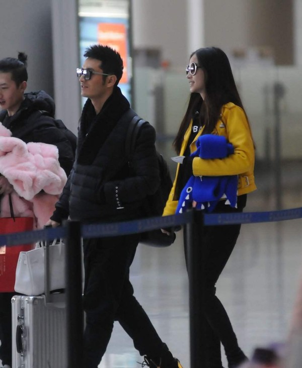 黄晓明新女友恋情曝光：又是黑色露脐装？黄晓明的女友们为何总像复制粘贴？