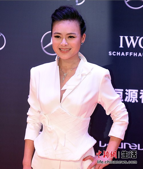 陈辰成“劳伦斯”首个中国主持人称卷福私下很逗比