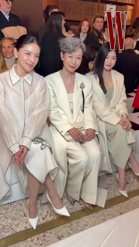 叶童、陈妍希、胡可同框看秀,三个人状态都好好啊