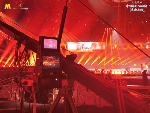 明星化妆师李瞻江为中国电影120周年进行妆造设计