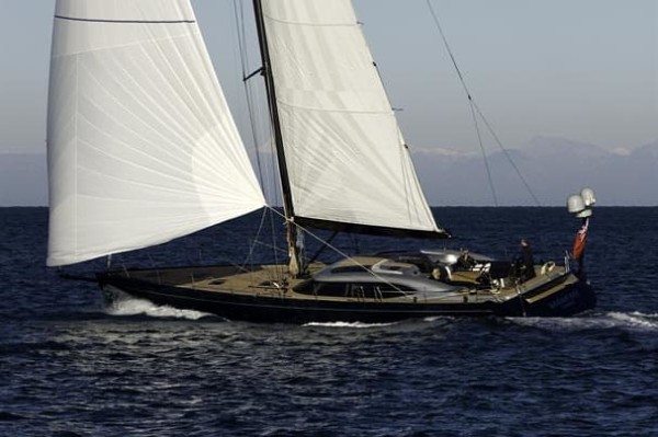 Sarastar游艇：海上奢华生活的完美选择