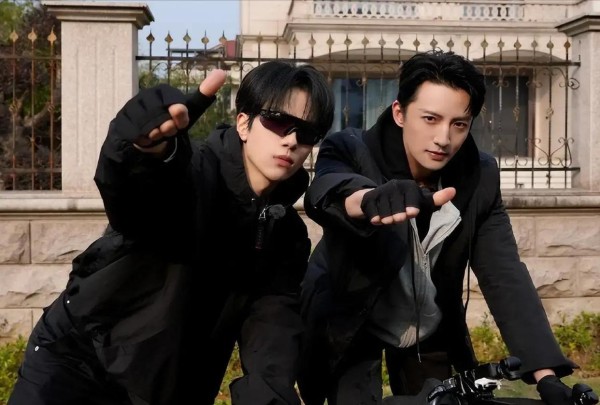 《我家那小子2026》开播秒出圈，四大男星承包春节笑点